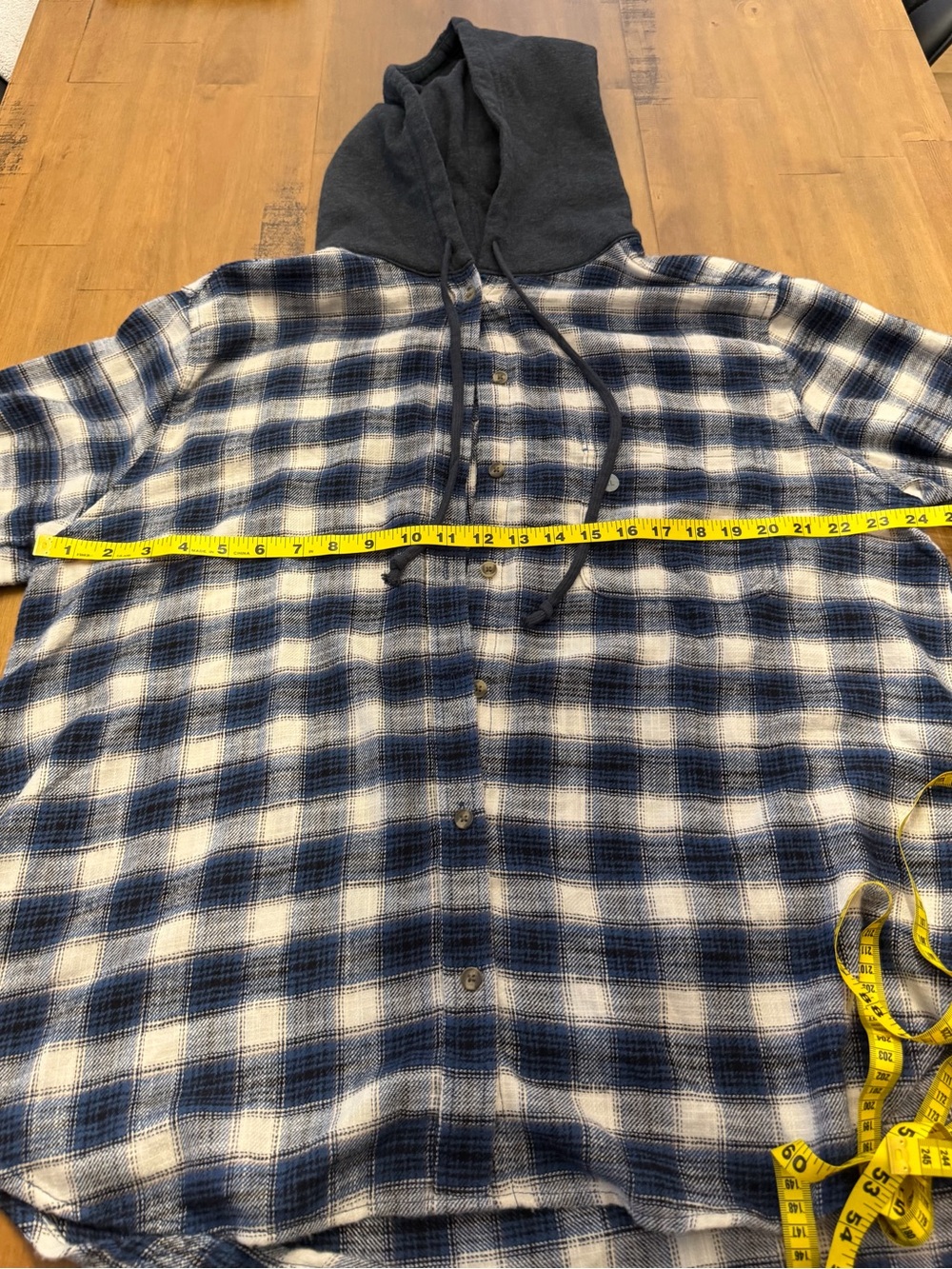 American Eagle Outfitters Navy and White Plaid Hooded Button-Down Shirt - Picture 3 of 5